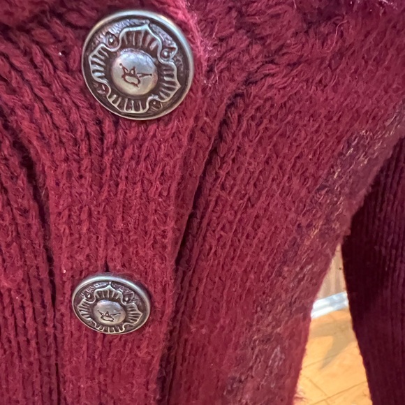 Elegant Red Button-Up Women's Sweater/coat - Picture 4 of 10